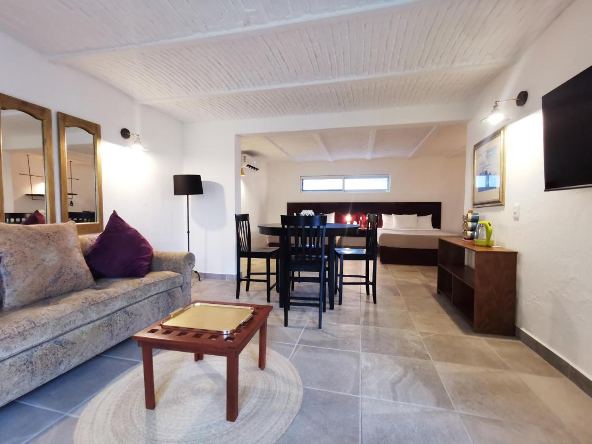 Plaza Chapala Hotel Ngoại thất bức ảnh