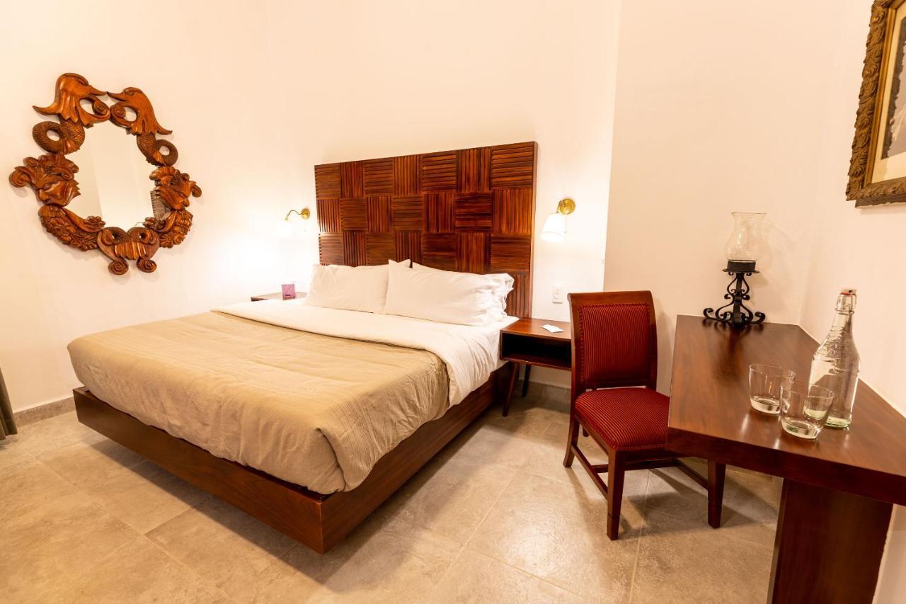 Plaza Chapala Hotel Ngoại thất bức ảnh