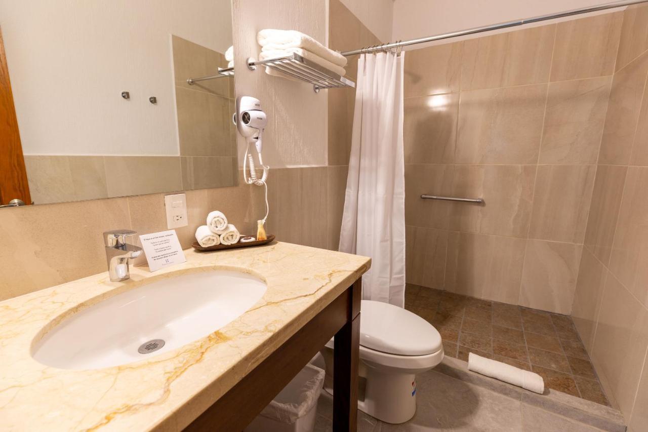 Plaza Chapala Hotel Ngoại thất bức ảnh