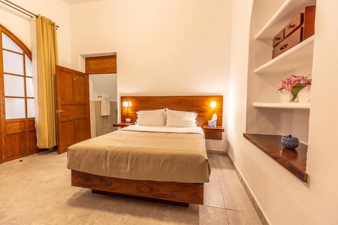 Plaza Chapala Hotel Ngoại thất bức ảnh